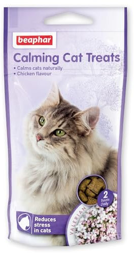 Beaphar - Herbal Calming Cat Treats - Helps Reduce Stress & Problem Behaviour - Delicious Meaty Treats - Contains the Natural Herb Valerian, Hop Flowers, & Melissa - 35g Resealable Bag