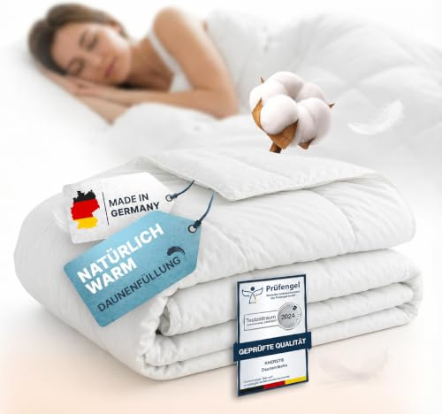 KNERST Sommer Federbettdecke 155×220, Made in Germany, leicht | 90% Federn & 10% Daunen, 100% Baumwoll Bezug, Feder Bettdecke, atmungsaktiv, waschbar, Kassettendecke, leicht