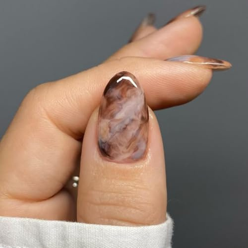 BelleFlair 24 pièces Press on Nails Courtes, Faux Ongles Amande avec Design Marbre Fumé Brun, Ongles à Coller pour Femmes, Embouts d'Ongles Amande Réutilisables, Press on Nails Printemps