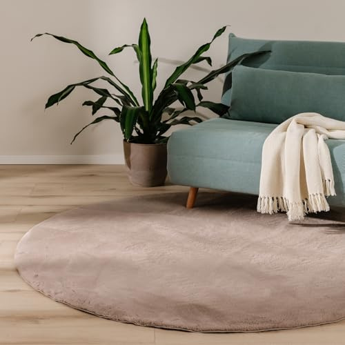 benuta Basic Kunstfaser Fellteppich Furry - Taupe rund 120 cm - Weicher Wohnzimmerteppich - Anti-Rutsch-Rückseite - Waschbar - Für Fußbodenheizung geeignet