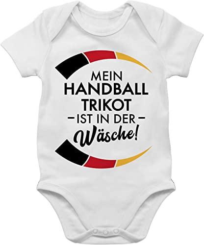 Shirtracer - Baby Body Kurzarm - 2026 - Mein Handball Trikot ist in der Wäsche - Lustig Handball WM EM Spruch Trikot Ersatz Witzig