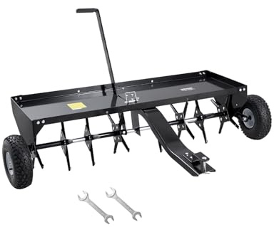 VEVOR Aireador de Césped Remolcable de 1500 x 980 x 885 mm con Enganche Universal, Púas de Hierro Dispuestas Alternativamente, Carga de 63,5 kg para Remolcar, Jardines, Céspedes y Granjas, Negro