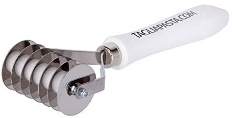 Corta pastas para Tallarines 7 hojas inox lisas, mango en ABS. Art.322