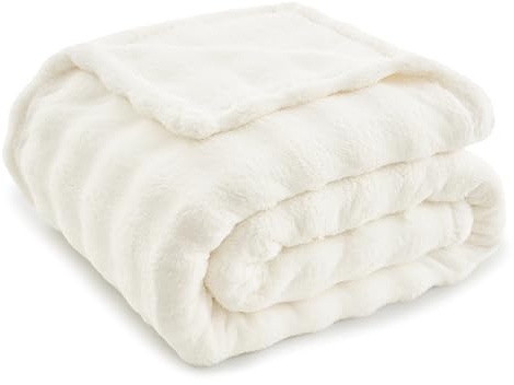 Topfinel Couverture Polaire 220x240cm,Tissu à Bulles Ultra Doux, Plaid Chaude et Cocooning,Blanc,Oeko-TEX,Couverture Lit 2 Personnes,Idéal pour Le Jeté de Lit, La Voiture et Les Voyages