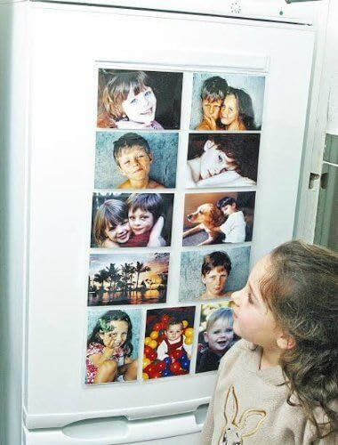 A2B Picture Pockets - Hanging Photo Gallery 22 Photos in 11 Pocket Magnetic Frame Reversble Sticks As A Fridge Magnet (Holds 6x4 Photos)