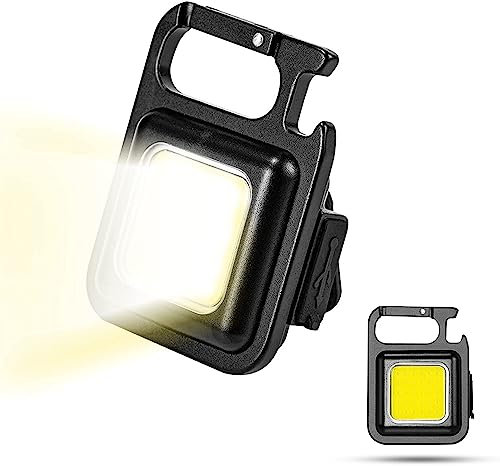 NexusTech® Mini Torcia LED Potente Professionale con Aggancio Magnetico, Moschettone e Treppiede, Mini Torcia Ricaricabile Adatta a Campeggio e Trekking, Resistenza all’Acqua IPX4 e Polvere IP67