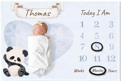 Personalisedog Personalisierte Baby Meilenstein Decke mit Wunschtier, Name&Motivfarbe auf Englisch | Babydecke Meilensteindecke Monatsdecke Neugeborenen Geschenk Kuscheldecke Fotodecke, 80 x 110 cm