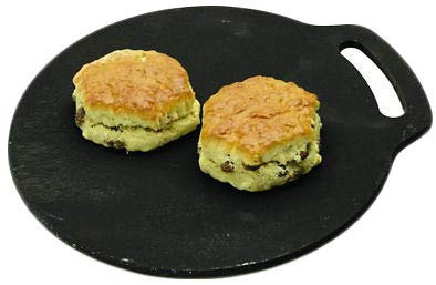 Vintage Gourmet Traditional Cast Iron Baking Stone