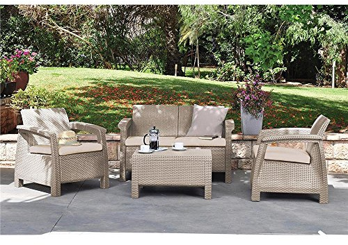Keter Salottino da Giardino Corfu, Composto da Due Poltrone, Divano e Tavolino, Cuscini Inclusi, Realizzato con Caratteristica Finitura Intrecciata, Colore Cappuccino