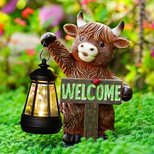 Highland Cow Garden Ornaments Outdoor with Solar Lantern & Welcome Sign | Resin Waterproof Statue, Housewarming Gifts for Women Mum Men, Solar Cattle Decor for Yard Lawn Porch Balcony Home