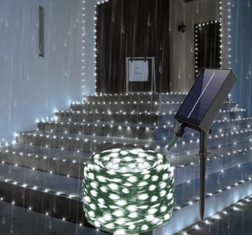 Partenopea Catena luminosa di 200 microled 20 METRI led ad energia solare con picchetto a pannelli da esterno per albero di Natale decorazioni eventi matrimoni feste (Cavo Verde 20 Metri luce fredda)