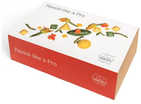 MARCATO Fabricado en Italia RAVIOLI LIKE A PRO - Juego de 7 piezas con forma de ravioli, rodillo, 3 sellos para raviolis, delantal largo, paño y libro de cocina
