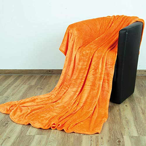 Bestlivings Kuscheldecke Celina 130x170 cm – Flauschige Sofadecke in Orange | 220g/m² Mikrofaser, beidseitig gleich weich und flauschig – ideal für Sofa, Couch und Bett, wärmend, leicht, 30°C waschbar
