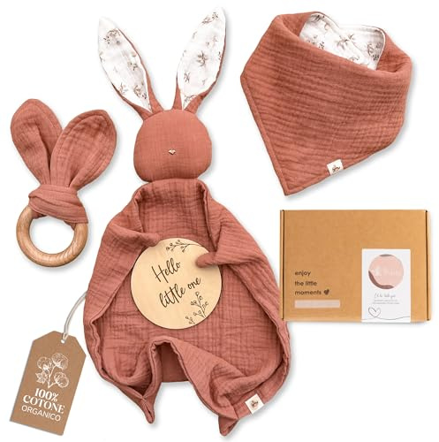 Mikito Organic Cotton Newborn Gifts Box, Unisex Loveys & Accessories incl. Muslin Baby Comforter + Baby Bandana Bib + Wooden Teether + Birth Announcement Sign