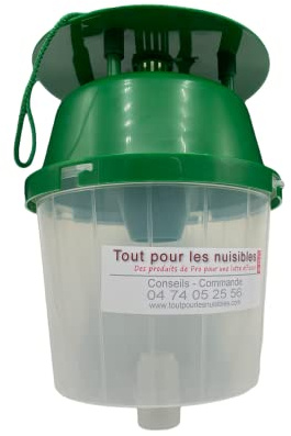 Piège à phéromone pour capturer le papillon de la pyrale du buis, de la chenille processionnaire du pin, du chêne, de la mineuse du marronnier