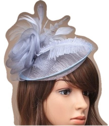 Silber Grau umgedrehte Scheibe (Sinamay Fascinator mit verschiedenen Federn