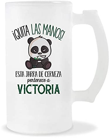 Planetee Jarra de Cerveza | Nombre Victoria | Vaso con un Panda bonito pero gruñón. Original idea para regalar a un amigo, familiar o colega