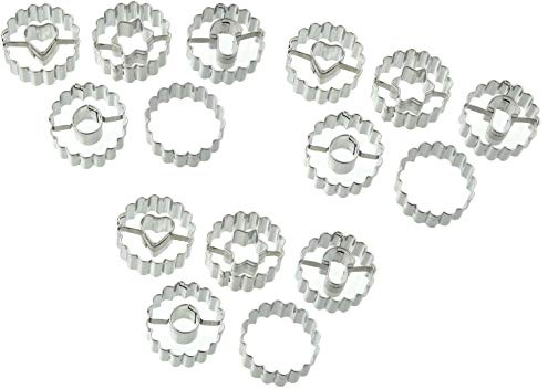 Dr. Oetker 15er Mini-Linzer Ausstecher-Set, Ausstechformen für Weihnachten, hochwertige Ausstecher für Plätzchen, Kekse und Fondant, vielfältige Motive (Farbe: Silber), Menge: 1 x 15er Set