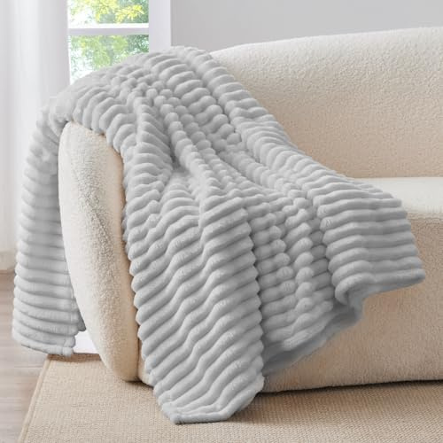 BEDELITE Kuscheldecke Flauschig Deko Decke für Sofa, Hellgrau, 125x150