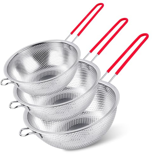 Akamino Stainless Steel Colander Set of 3, Perforated Strainer with Long Handles, Metal Sieve Rice Wash Basket, Spaghetti Strainer for Kitchen Food Vegetables &Fruits (Silicone Grip, 16.5/19.5/22.5cm