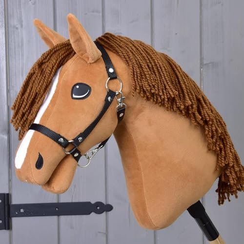 LarDen Hobby Horse Wendy mit schwarzem Halfter - Größe M, HANDGEFERTIGTES Stockpferd Für Kleine, Große Kinder mit Zubehör | Spielpferd, Pferd Zum Reiten Spielzeug, Hobby Horsing