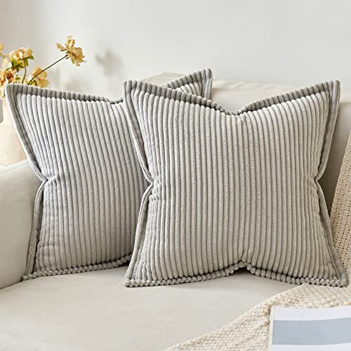 MIULEE Kordsamt Kissenbezug Weiche Kissenhülle Dekorative Sofakissen Quadratische Dekokissen Moderne Zierkissenbezug Gestreifte Kissenbezüge für Wohnzimmer Schlafzimmer 2 Stück 60x60 cm, Hellgrau