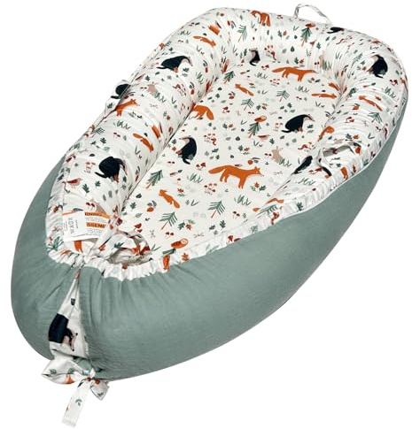Little Grape Land Babynest XXL 90x65 cm aus Musselin – tragbarer Babykokon/Bettverkleinerer mit Tragegriffen, verstellbar per Kordelzug, für Neugeborene 0–24 Monate, Waldtiere