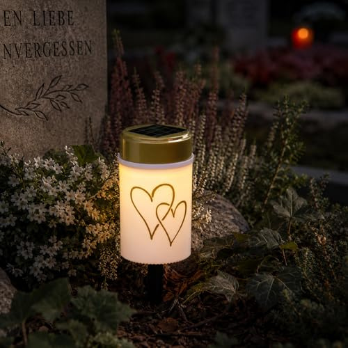 MARELIDA LED Solar Grablicht Grabkerze mit Herzmotiv Grableuchte mit goldenen Doppelherzen H: 12cm Lichtsensor Erdspieß (weiß)