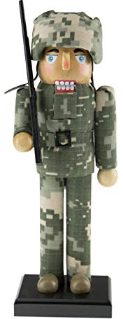 Clever Creations Traditionell armésoldat, nötknäpparen | Traditionell festlig dekorativ nötknäppare | Med kamouflage och bärande gevär | 100 % trä | står 25 cm hög, perfekt för hyllor och bord