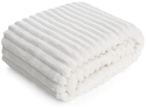 Design91 Kuschelige Decke mit Streifenmuster, Weiche Kuscheldecke, Soft, Gestreifte Sofadecke, Flauschige Wohndecke, Steppdecke, MIKROFASER (Weiß, 150 x 200 cm)