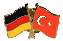 Flaggenfritze Freundschaftspin Deutschland T-Z, 22 mm, Flaggen Pin vergoldet aus Hartemaille, Länder Anstecker zum Sammeln und Tragen