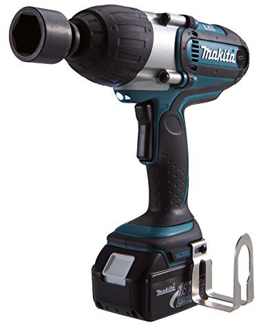 Makita Akku-Schlagschrauber, (18 V im Makpac mit 2 Akkus 4,0 Ah + Ladegerät), DTW450RMJ