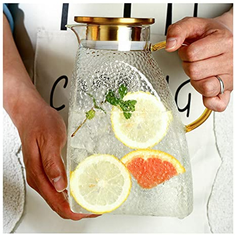 Uziqueif 1.5 Litre Carafe Eau en Borosilicaté Résistant, Carafe/Pichet en Verre avec Couvercle en Inox, pour Réfrigérateur pour Thé Glacé, Vin, Café, Lait et Jus, Boissons Froides ou Chaudes,1.5L