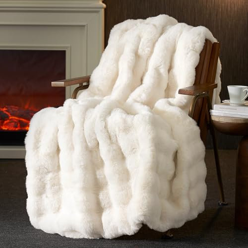 Amélie Home Faux Fur Throw Blanket for Couch, Ultra Soft Fuzzy Plush Bubble Throw for Sofa, Living Room & Home Decor, 50x60, Cream White