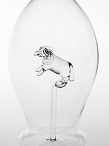 Jarra de cristal transparente, Garaffa, Botella, Decantador de vidrio soplado a boca con signo del zodiaco de aries de cristal claro en el interior, horoscopo, rellenable, capacidad 0,5 litro y altura circa 30 cm, diseñado y fabricado por la Oberstdorfer Glashütte