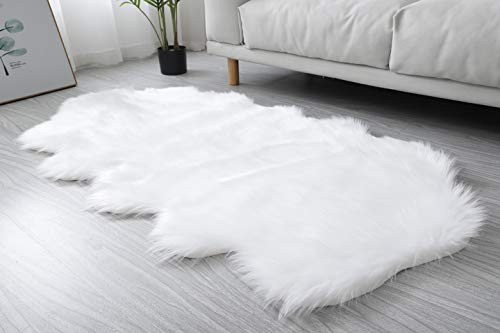 Faux Imitation SHEEPSKIN Rug Ultra Soft Plush Extra Large Size Rugs Living Room Shaggy 7cm Fluffy Pile Modern Area Rugs Carpet Non Shedding - (White, Wave Shape 200cm x 290cm (6.6ft x 9.5ft)