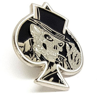Gothic-Totenkopf-Brosche mit schwarzem Hut, Pik-Ass, Metall und Emaille