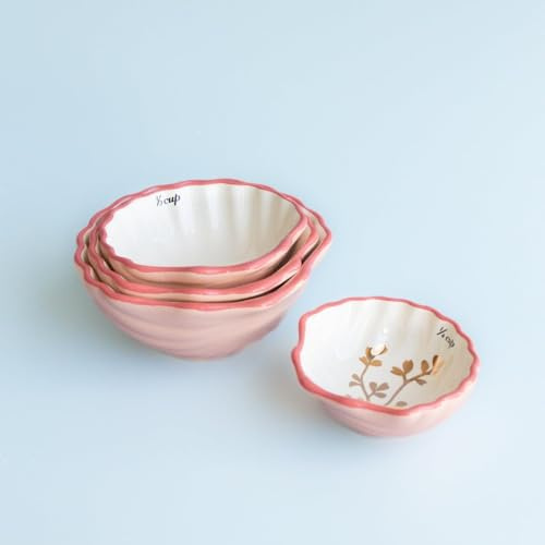 Yvonne Ellen Shell Measuring Cups