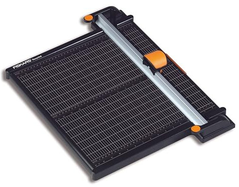 Fiskars Recycelte Papierschneidemaschine, A3, Mit Titanium-Klinge, Umweltfreundlich, 1004635