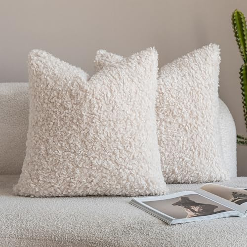 Neelvin 2er Set Dekorative Kissenbezug Teddy Wolle Künstlich Pelz Kissenbezüge Weiche Plüschkissen Kissenhülle Bouclé Zierkissenbezüge Sofakissen für Sofa Schlafzimmer Wohnzimmer 60x60cm Beige