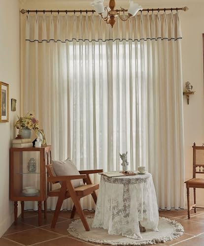 Daesar Vorhänge Lichtdurchlässig 2er Set, Beige Vorhänge Haken 132x229CM mit Schabracke Einfarbig Vorhänge Fenster Gardinen Schlafzimmer Wohnzimmer Esszimmer