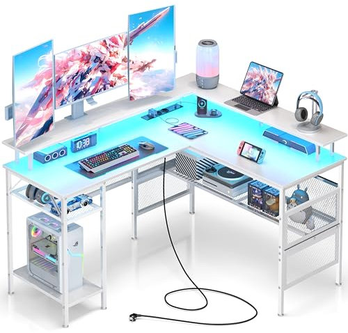 Yornoli Reversibel Gaming Tisch mit LED, Eckschreibtisch Weiß mit 3 Steckdosen und 2 USB Ladeanschluss, Schreibtisch L Form mit Stauraum und Monitorablage, Computertisch PC Tisch 140×120cm