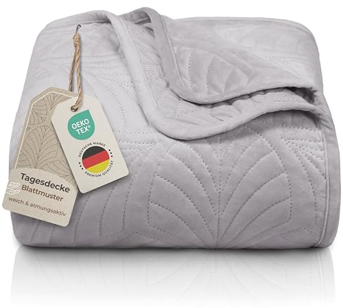 Gräfenstayn Premium Tagesdecke 170x210 cm – Bettüberwurf mit Nahtloser Steppung & Blatt-Design – Samt-Decke – weich, knitterfrei & pflegeleicht – Überwurf für Bett & Sofa (grau)