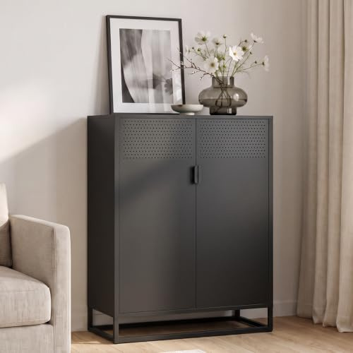 skølm Izar Sideboard 80 cm breit, Schwarz, 2 Fächer, Doppeltüren, Metall | Metallkommode, Wohnzimmerschrank, Mehrzweckschrank, Highboard Industrial Style, Metallschrank, Flurschrank, Büroschrank