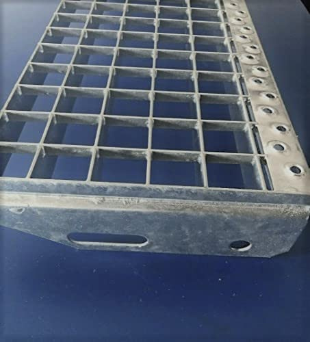 Gitterroststufe verzinkt 500x240mm Maschenweite 30x30mm