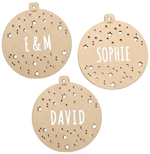 nagu® Set 3 Weihnachtskugeln personalisiert Holz – Christbaumkugeln mit Namen & Datum – Weihnachtsdeko 2025 – Personalisierte Baumanhänger als Geschenk oder Tischkarten