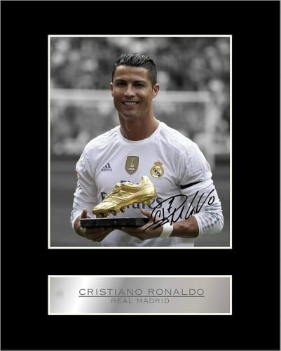 Signiertes Foto von Cristiano Ronaldo von Real Madrid mit Passepartout