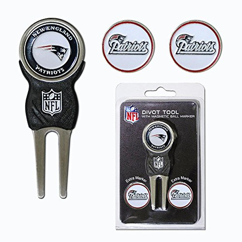 Team Golf NFL New England Patriots Pitchgabel-Set mit 3 Golfballmarkern, Pitchgabel mit 3 Golfball-Markern, Markierungen sind abnehmbar, magnetisch, doppelseitig, emailliert