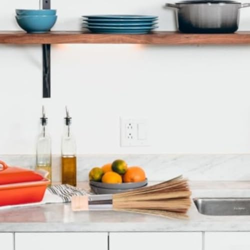 Long handle kitchen pot brush made of natural materials for effective cleaning of deep cookware including woks and pans without scratching surfaces (Flat)