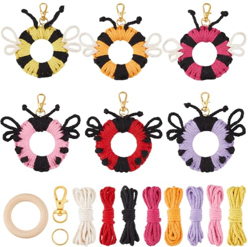 SUNNYCLUE 6 Set Schlüsselanhänger Set Marienkäfer Makramee Schlüsselanhänger Set Anleitung Enthalten Glückskäfer Handgefertigtes Makramee Set Aus Gewebter Baumwolle Für Anfänger Und Erwachsene Handtas